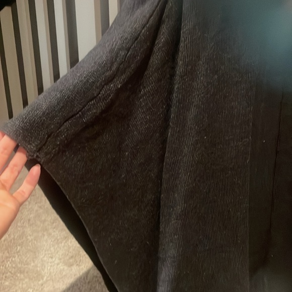 3/$15 Open front poncho size small grey - Picture 3 of 3